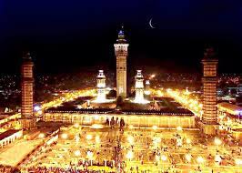 You are currently viewing La Ville Sainte de Touba : Un lieu de dévotion et de spiritualité au Sénégal